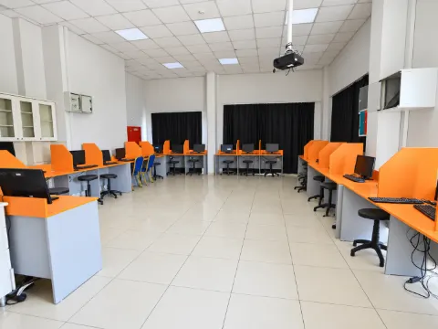 Pendik bilgisayar laboratuvarı